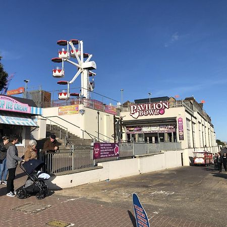 A Wave From It All Great Clacton 外观 照片